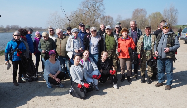 Towarzystwa Przyjaci&oacute;ł Gołębia nadwiślańska kampania sprzątania