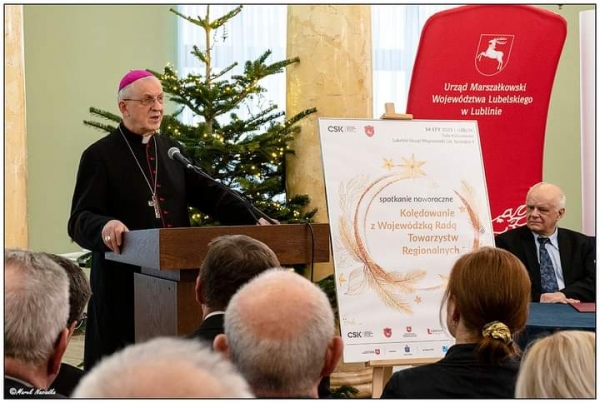 Kolędowanie z Wojew&oacute;dzką Radą Towarzystw Regionalnych